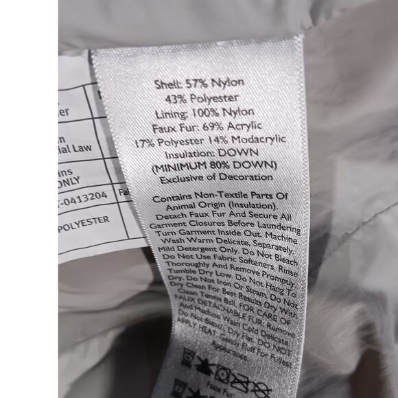 Eddie Bauer Women’s Hooded Down Vest M Gray Faux Fur Trim Winter Puffer Warm - Picture 6 of 8